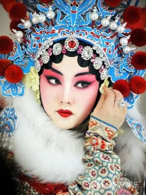 丁晓君是梅派的好苗子，有望超越李胜素！
丁晓君、窦晓旋是近年来涌现出的梅派新星，