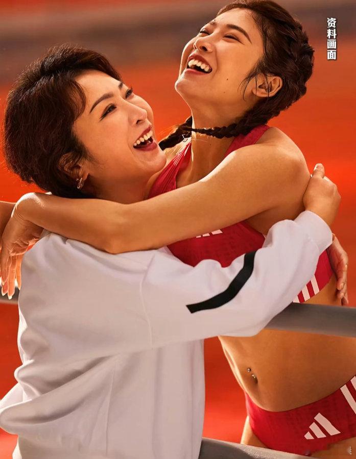 妈妈心疼劝吴艳妮退役被反驳 当妈妈的心疼遇上运动员的倔强，吴艳妮给出了最坚定的答