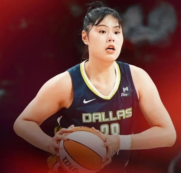 中国女篮“内线大杀器”李月汝：世界杯争冠关键拼图！

2米01的李月汝，是女篮“