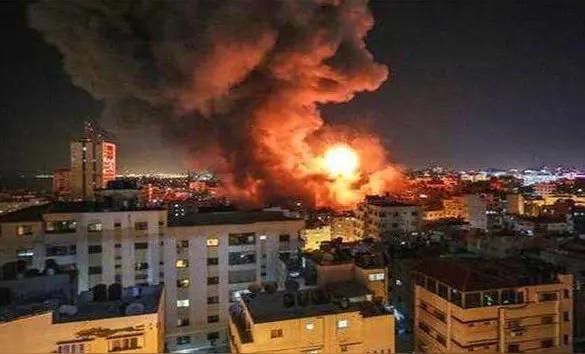 以色列“全民皆兵”，伊朗炸起来应该不会有什么顾虑。
居于一隅却从不消停的以色列，