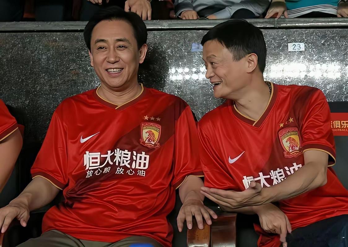 看到一张照片
不知道什么时候拍的
看着像Al合成的…
不过，这张照片可以说明一些