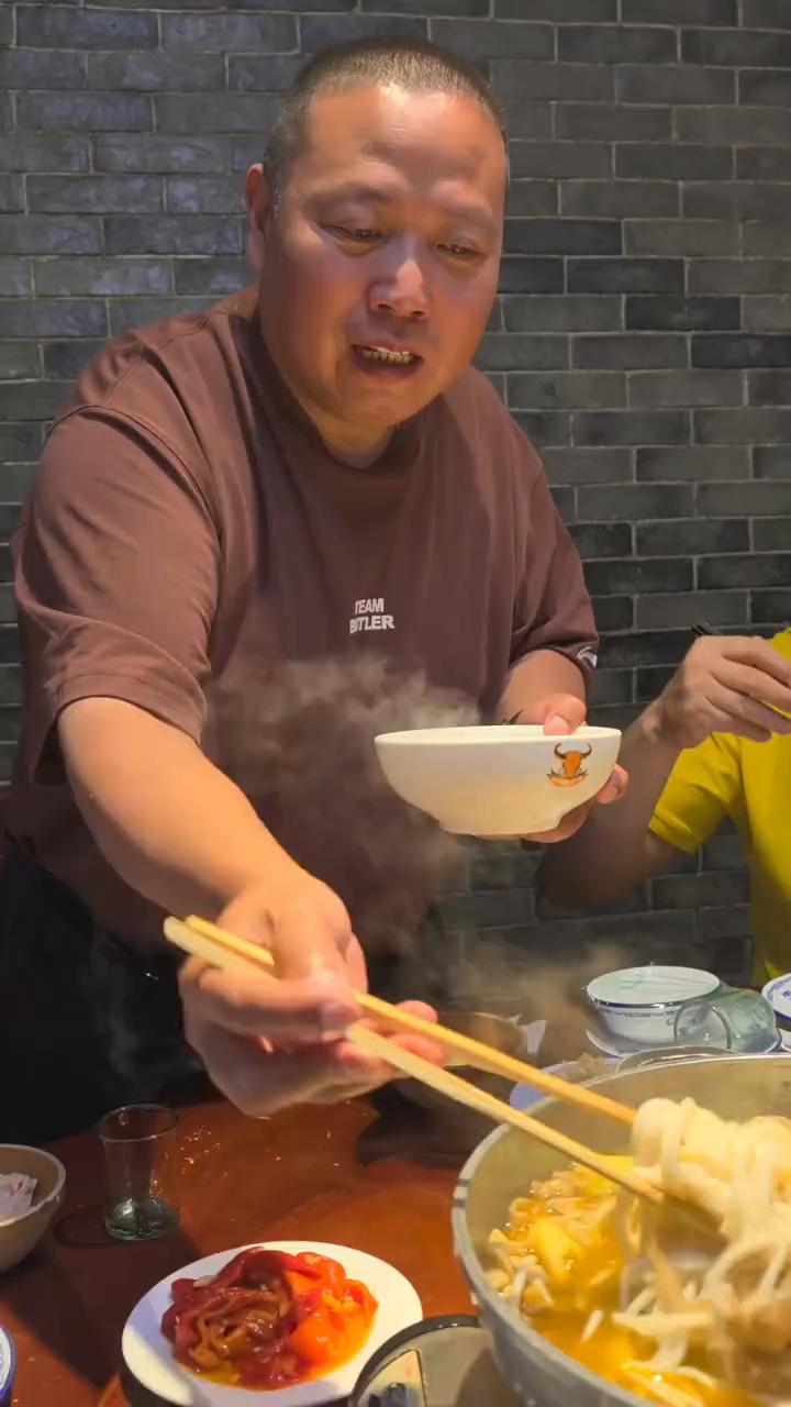 今天我们又来到了津市，傅广斌师兄从广州时隔十多年再次来到津市，还有大喜兄弟、联君