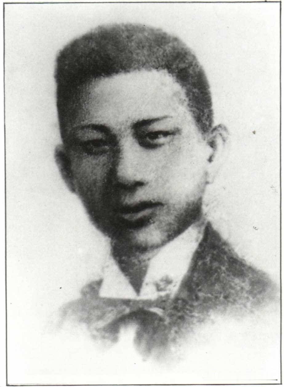 许包野
许包野，潮汕人，籍贯汕头澄海，泰国华侨，中国共产党杰出人物。在厦门诸多地