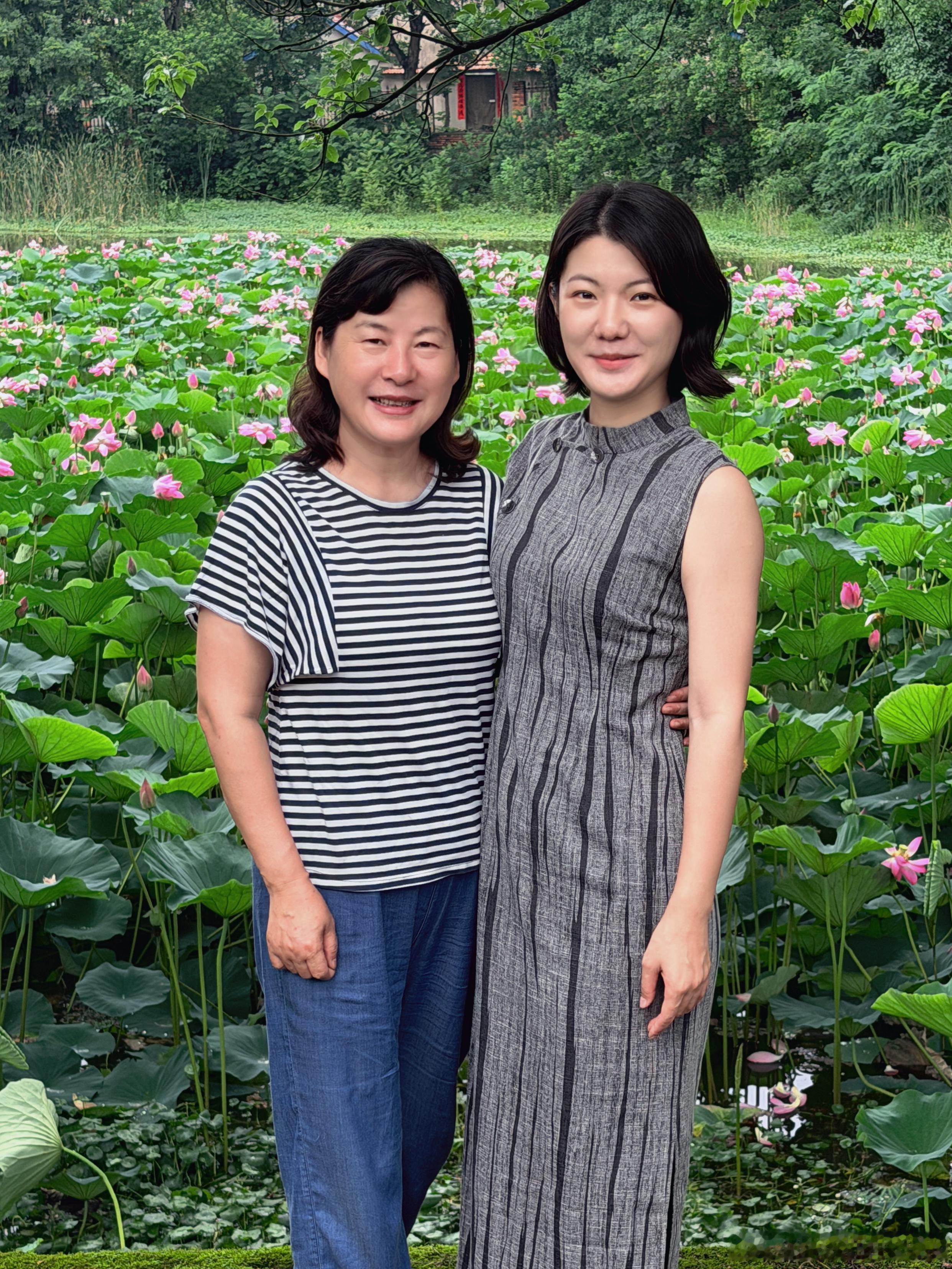 照片分别来自于我妈我爸我儿子和自拍架