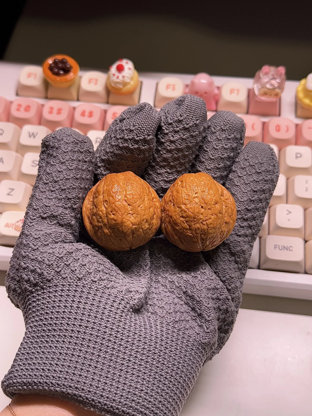 最近铁铁好像玩的有点好！🧸