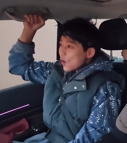 苏醒 🐱 苏醒这是我的西游2 这个镜头完全幻视勇往直前里的安娜，太可爱了