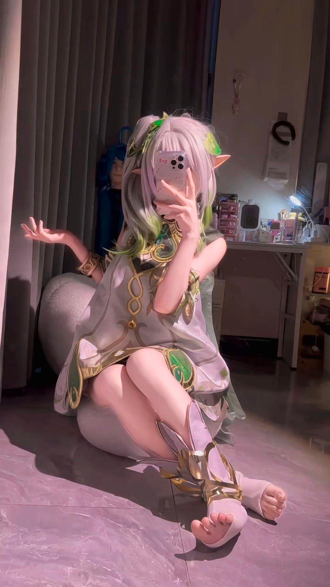 原神cos三选一哦。纳西妲 芙宁娜 胡桃cos三选一