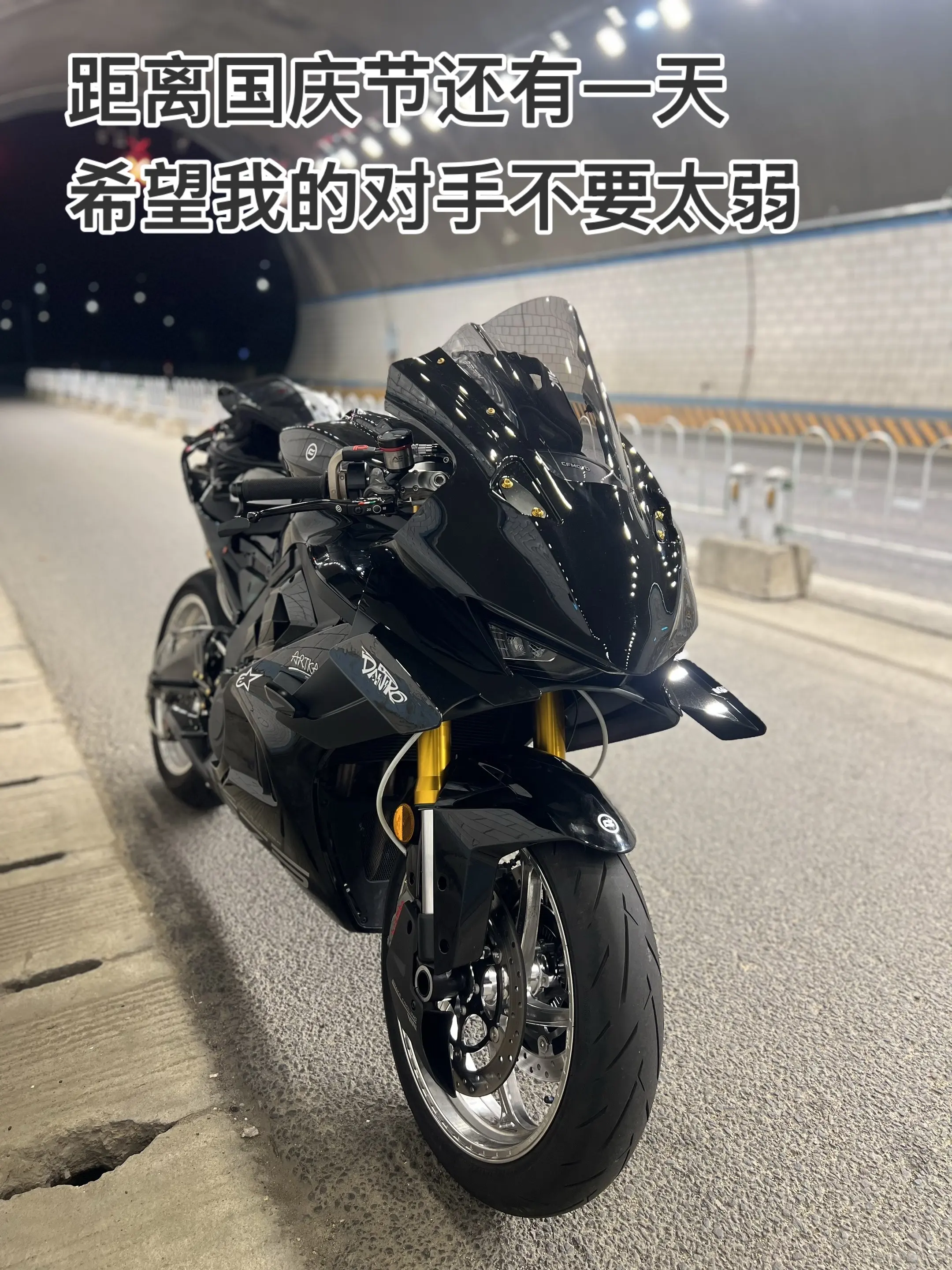 热爱世间万物，无最爱，无例外