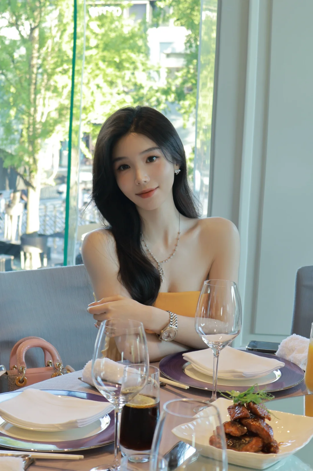 芒果色好显白