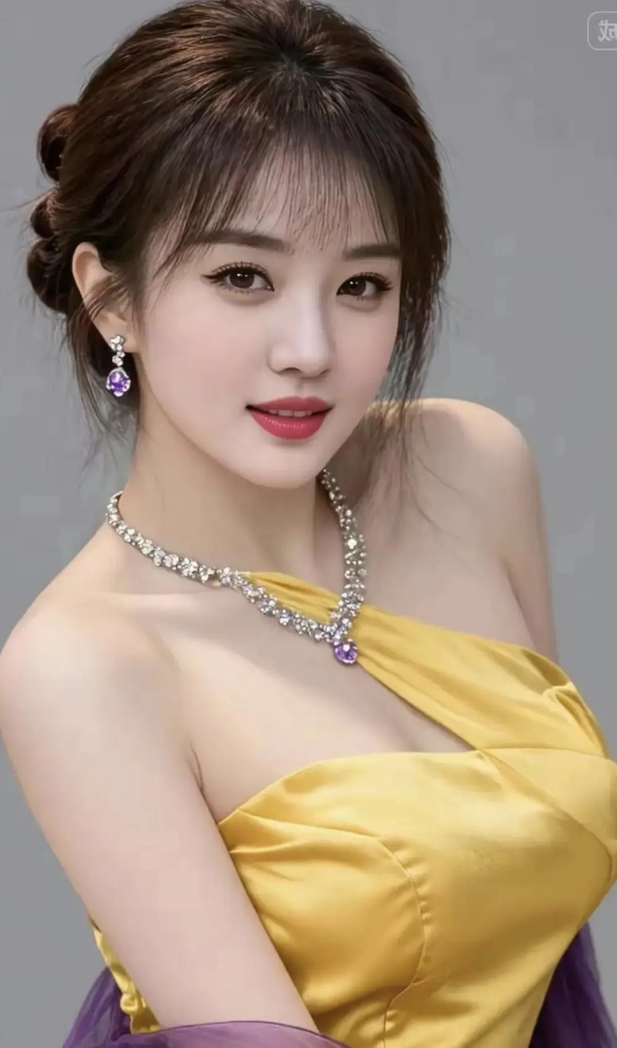 妆容精致
