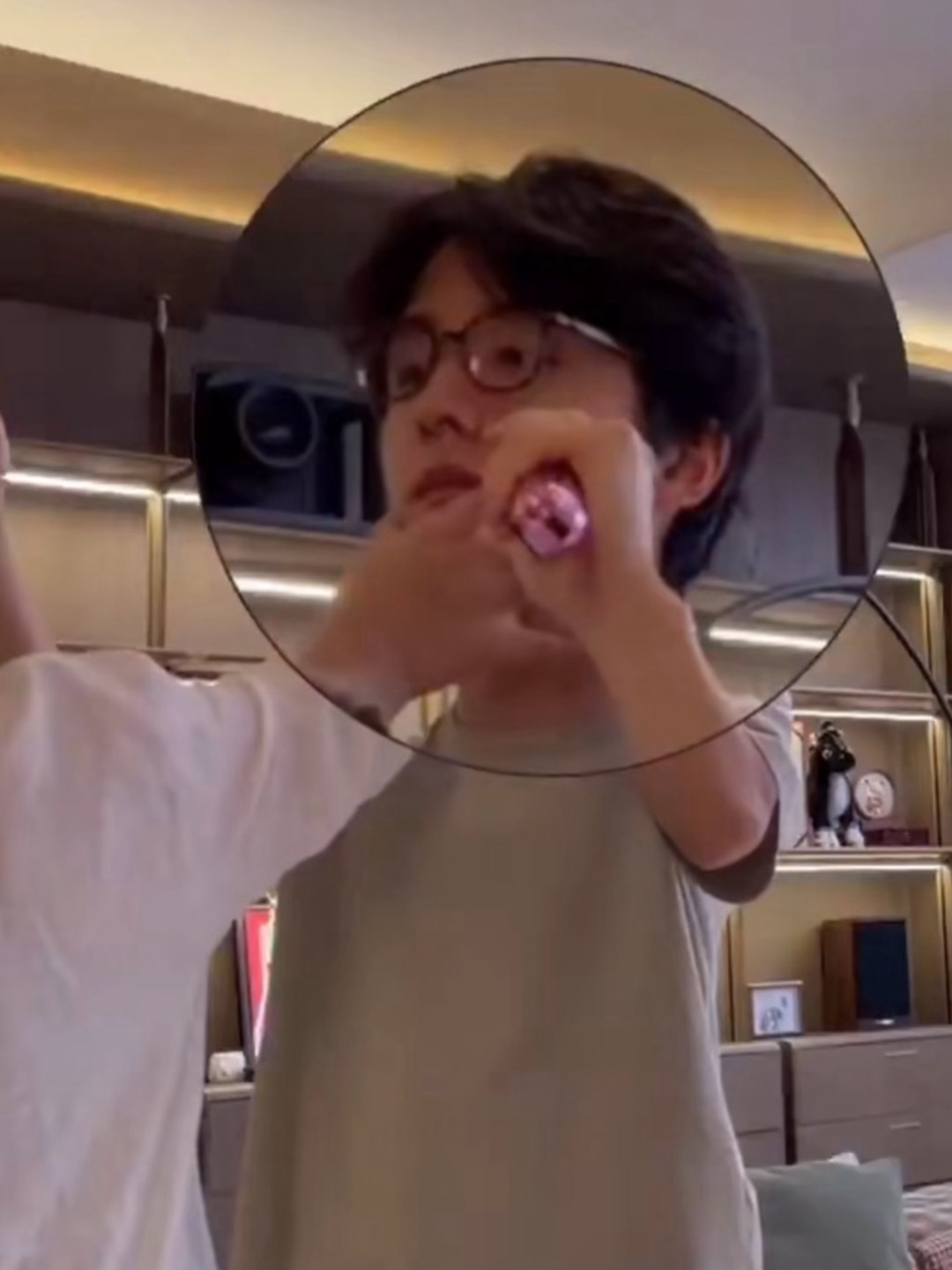 捏懵逼了好搞笑 ​​​