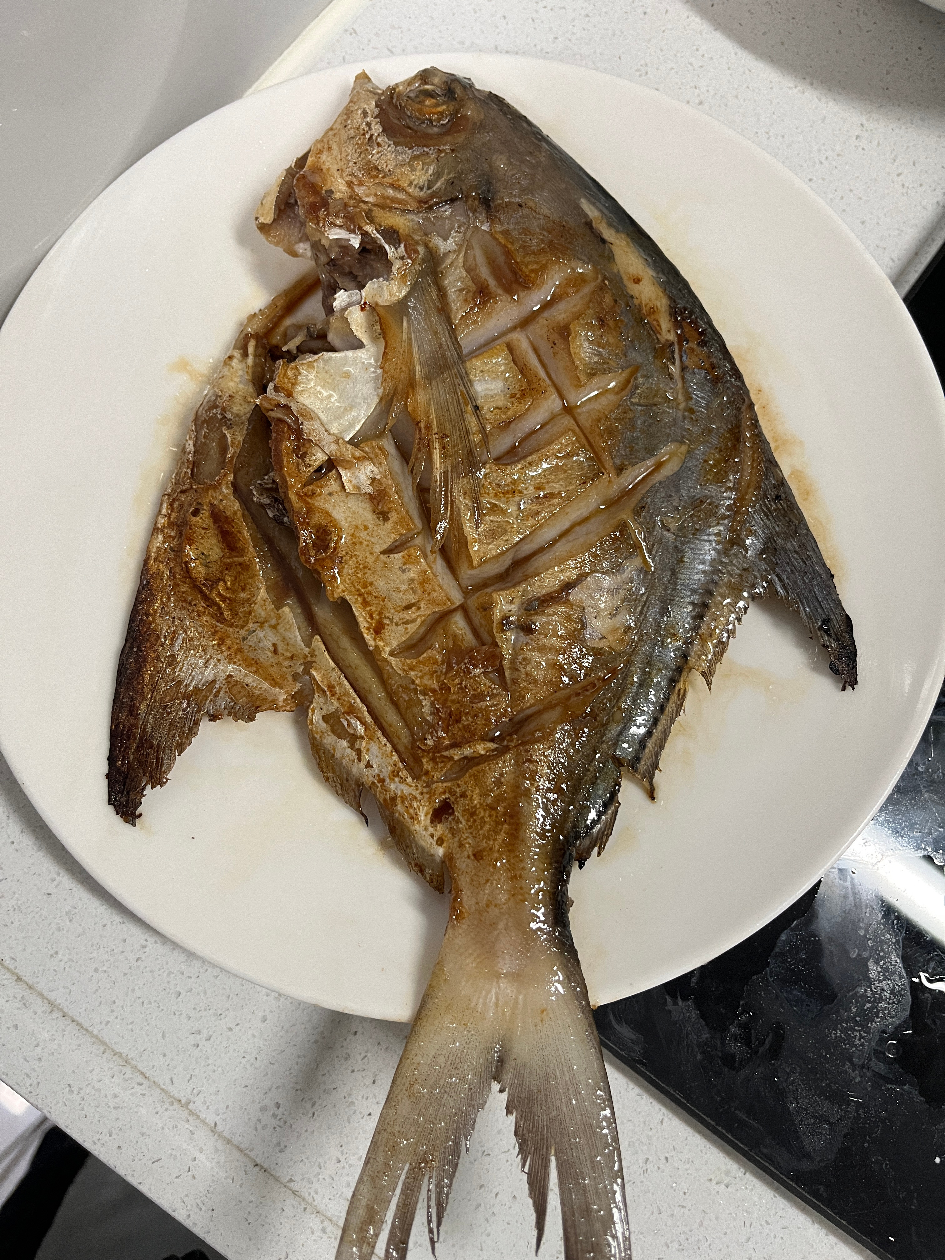 昨晚上门做饭菜单：口蘑炒牛肉煎白鲳鱼胡萝卜丝土豆丝炒五花肉牛肉是买好别人切好的邻