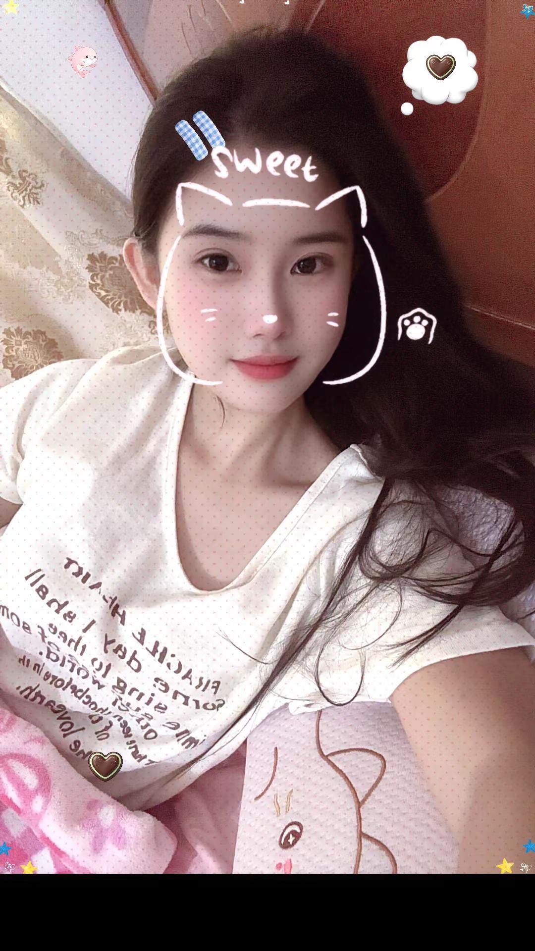 不愧是寒门出身， 这个天气已经手脚冰凉了