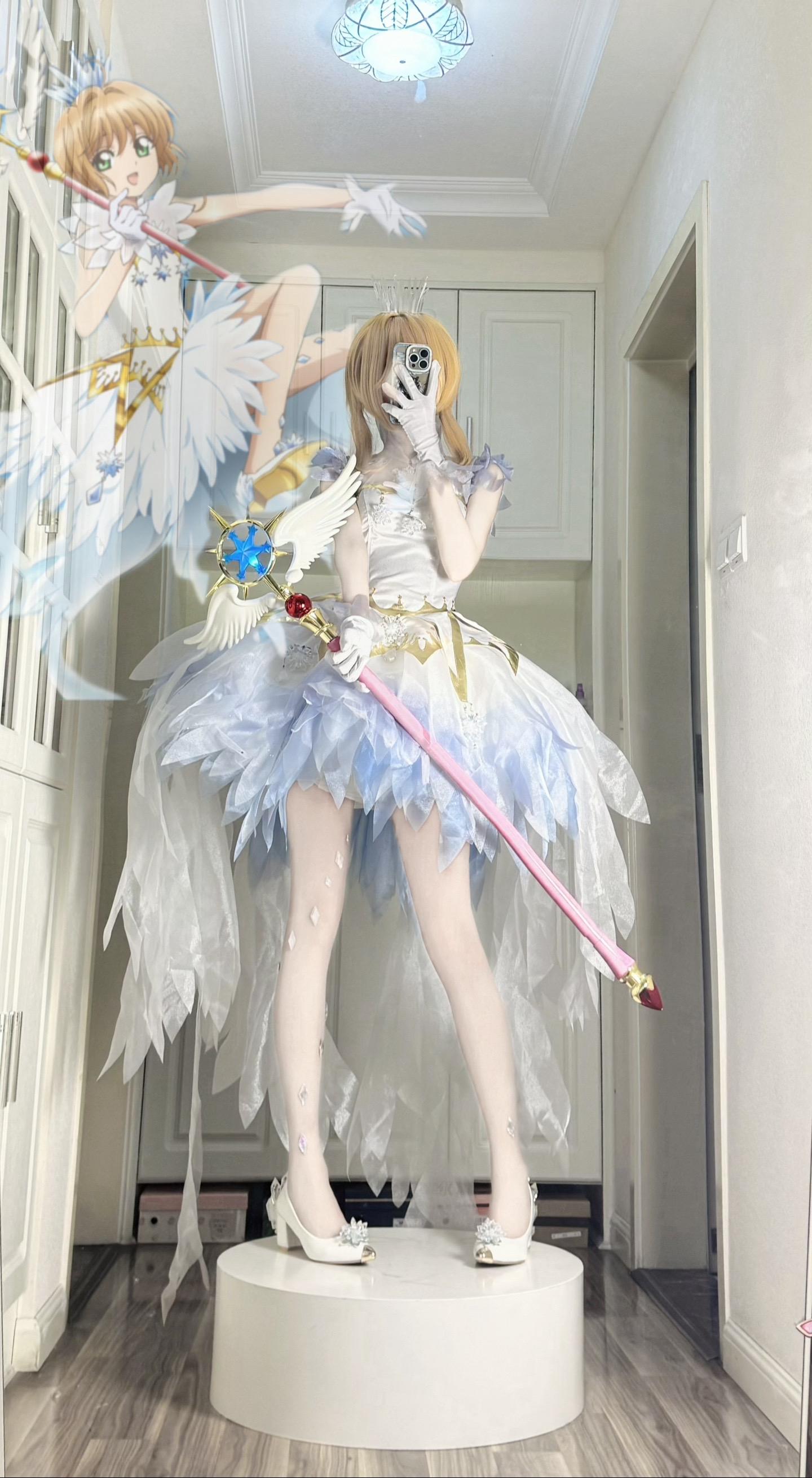 初代萌王。 衣服是  家的冰雪天使