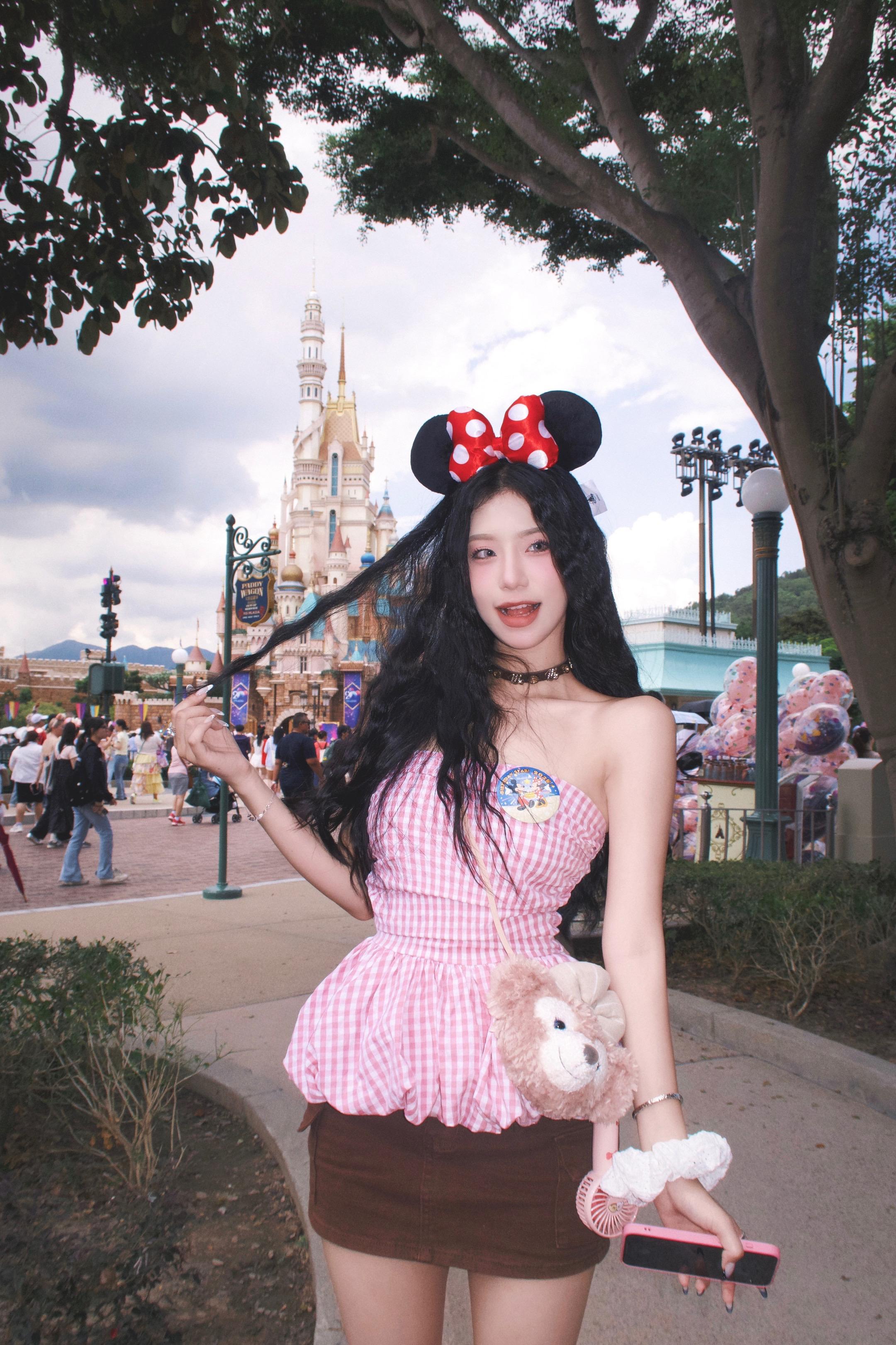 🎠₊⁺Birthday in Disney ˚✩∗*ﾟ