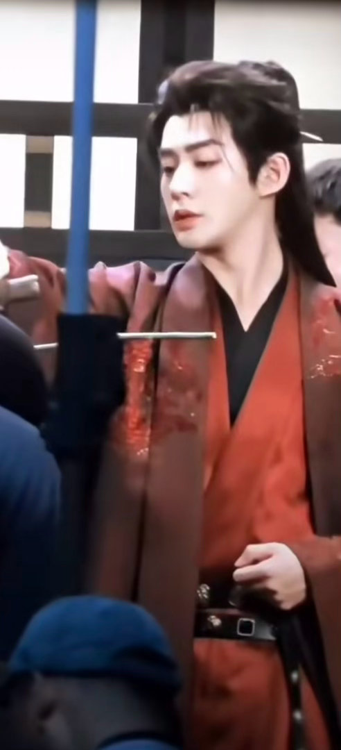殷戈止  ᵕ̈✐𝒢𝑜𝑜𝒹 𝓂𝑜𝓇𝓃𝒾𝓃𝑔🌵每一次的奋起直
