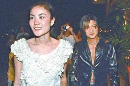 王菲将面临一个非常尴尬的问题，谢贤葬礼她到底能不能出席？

谢贤去世，张柏芝和他