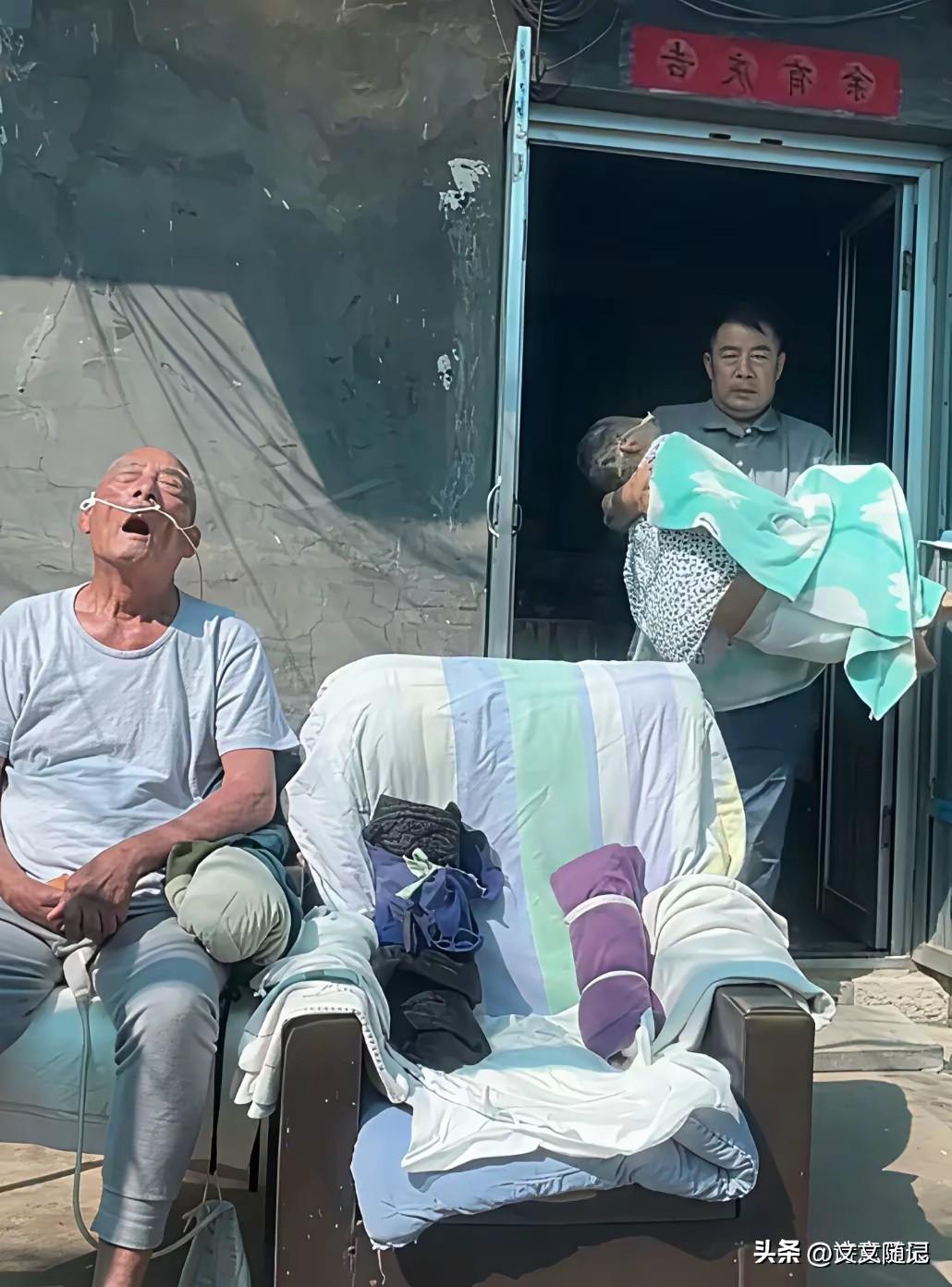 独生子女的现实困境：尽孝，有时候是拿命去耗
 刷到淄博老朱的视频，心里咯噔一下?