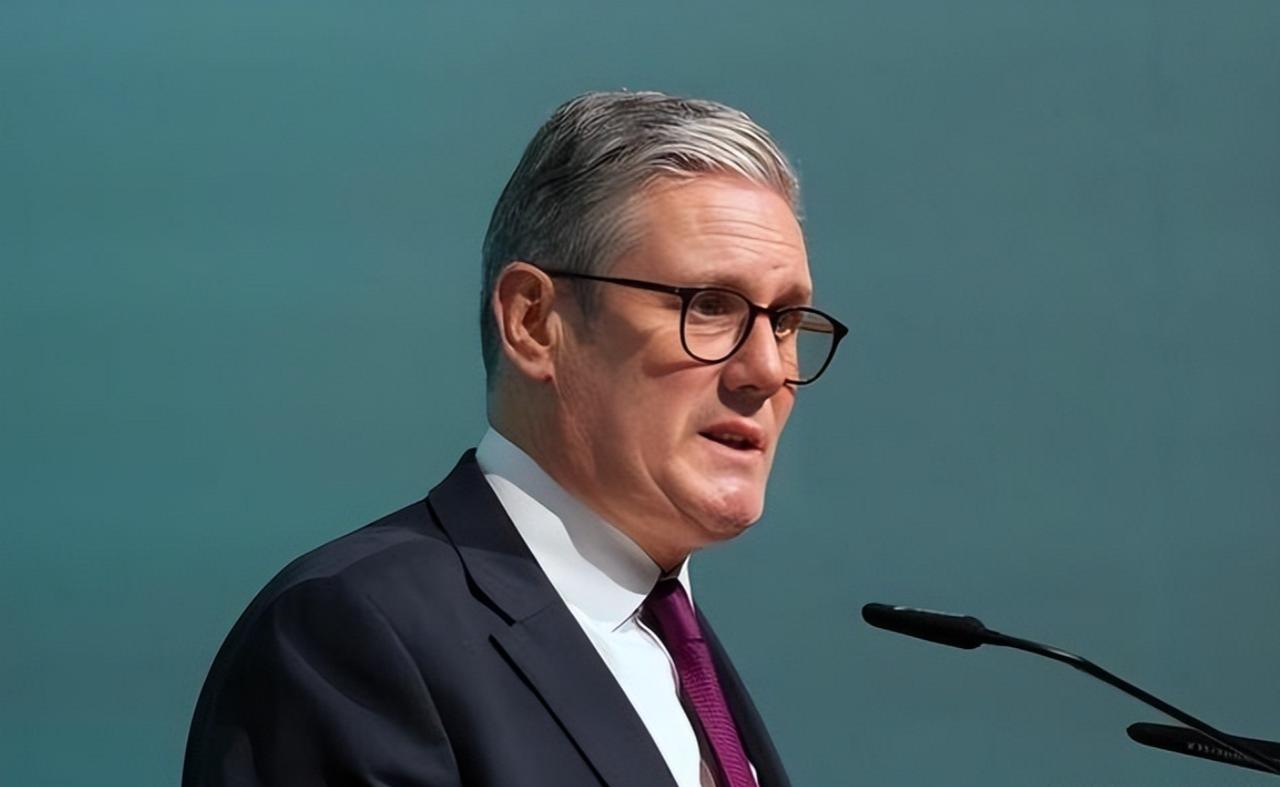 脱欧六年吞下苦果！被美国坑惨的英国，正低三下四求欧盟 “复合”！

2026 年