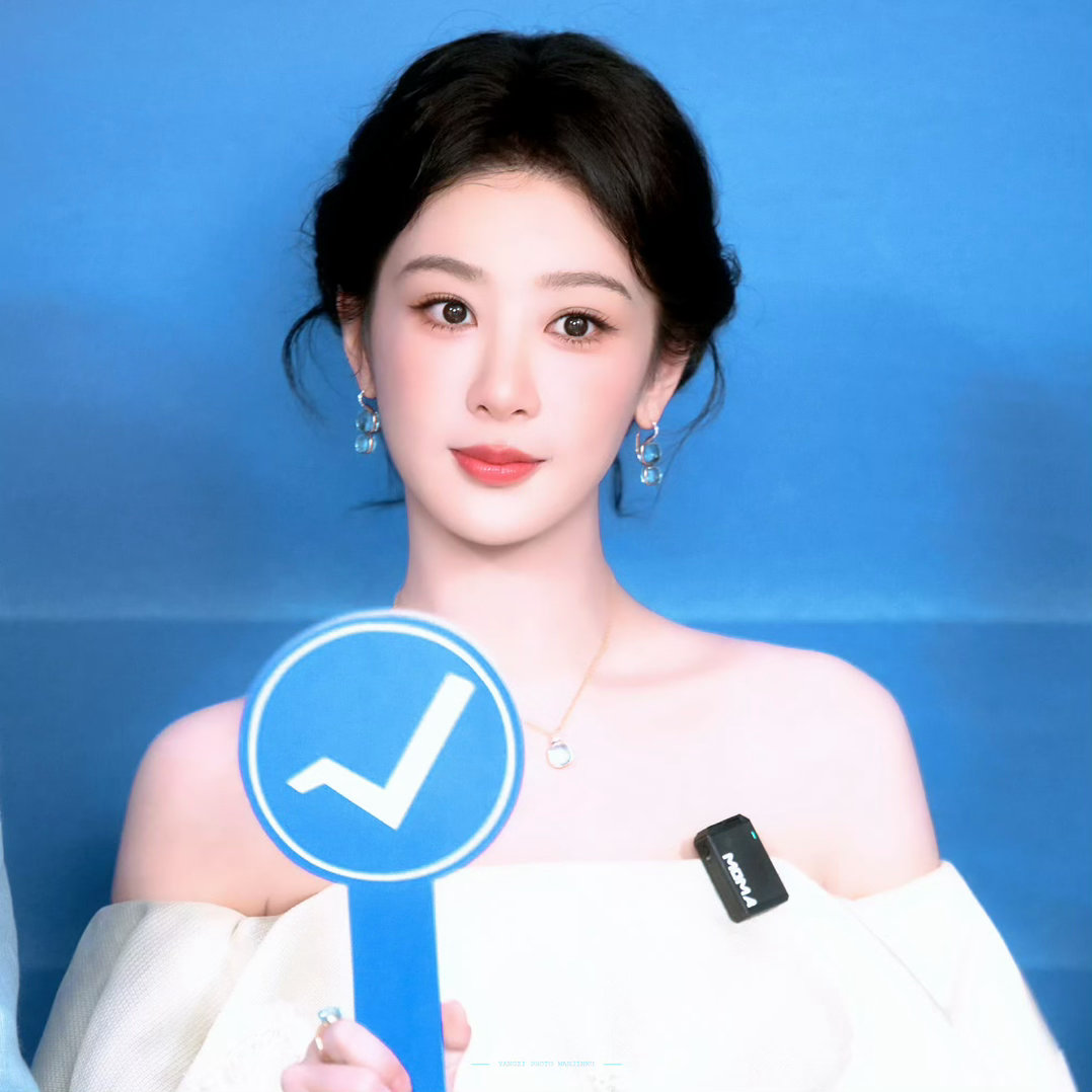 杨紫  yz杨紫董竹君 yz杨紫玉兰花开君再来 你是黄昏后的暮光，是月下散发着光