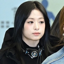 郑雅贤 ahyeon 粉丝天天朝 asa 脸型现在是不是回旋镖了？ 