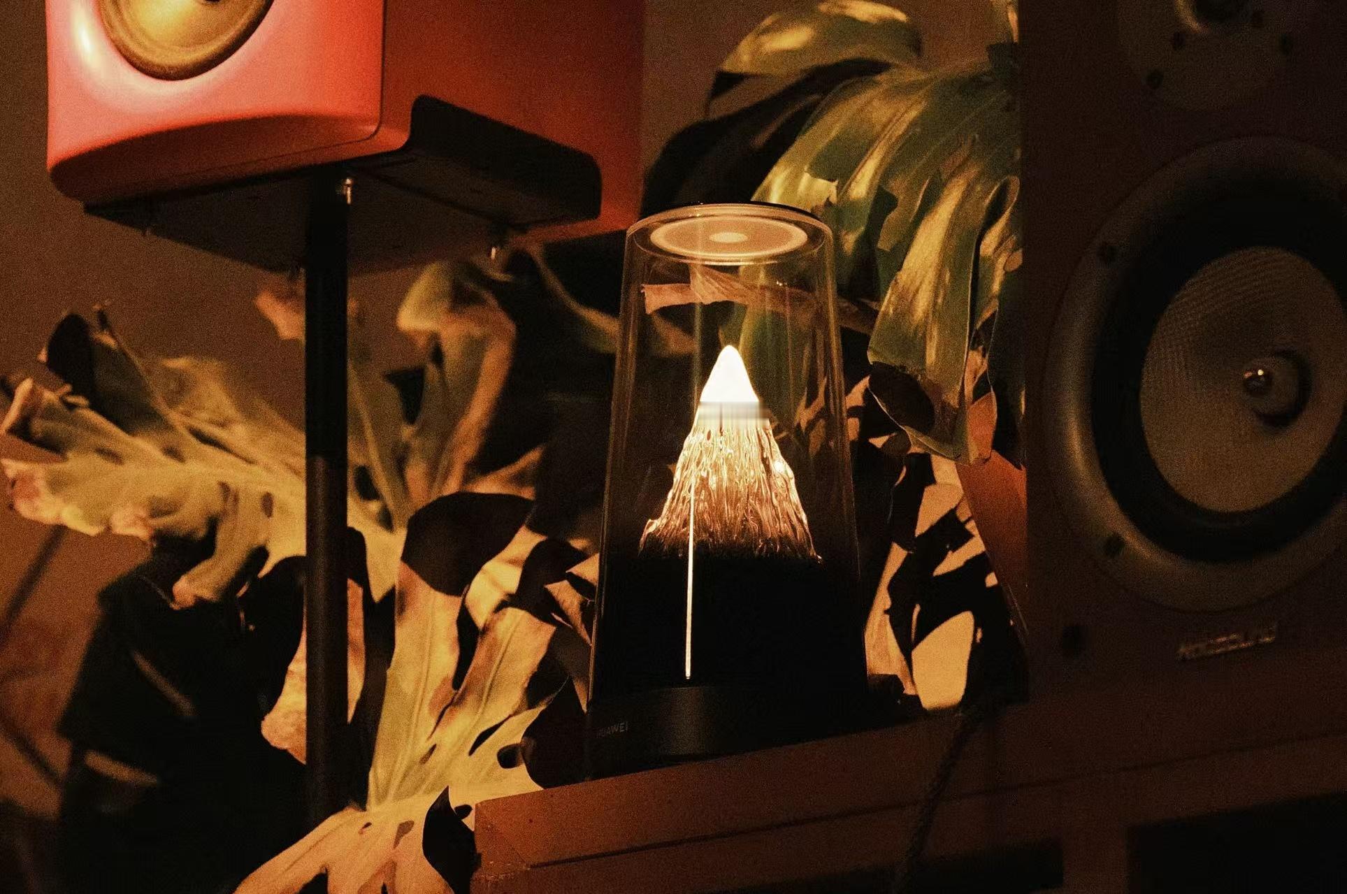 华为路由X3 Pro“日照金山”！这哪儿是一个路由器啊，这简直就是一件艺术品，无