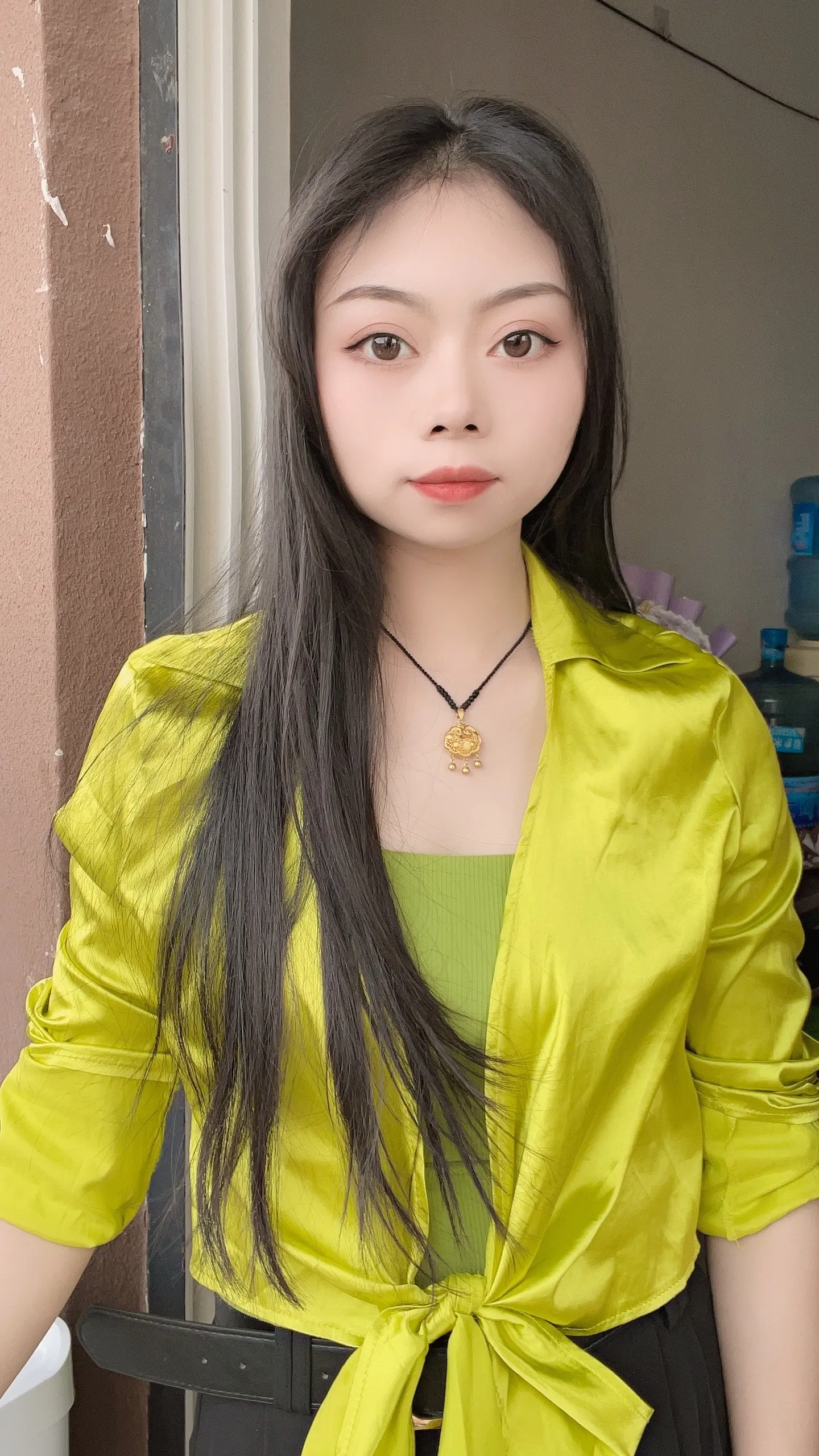 女人离了婚，一定要找一个满眼都是你的人，如果没有，那么宁愿高傲的单身...