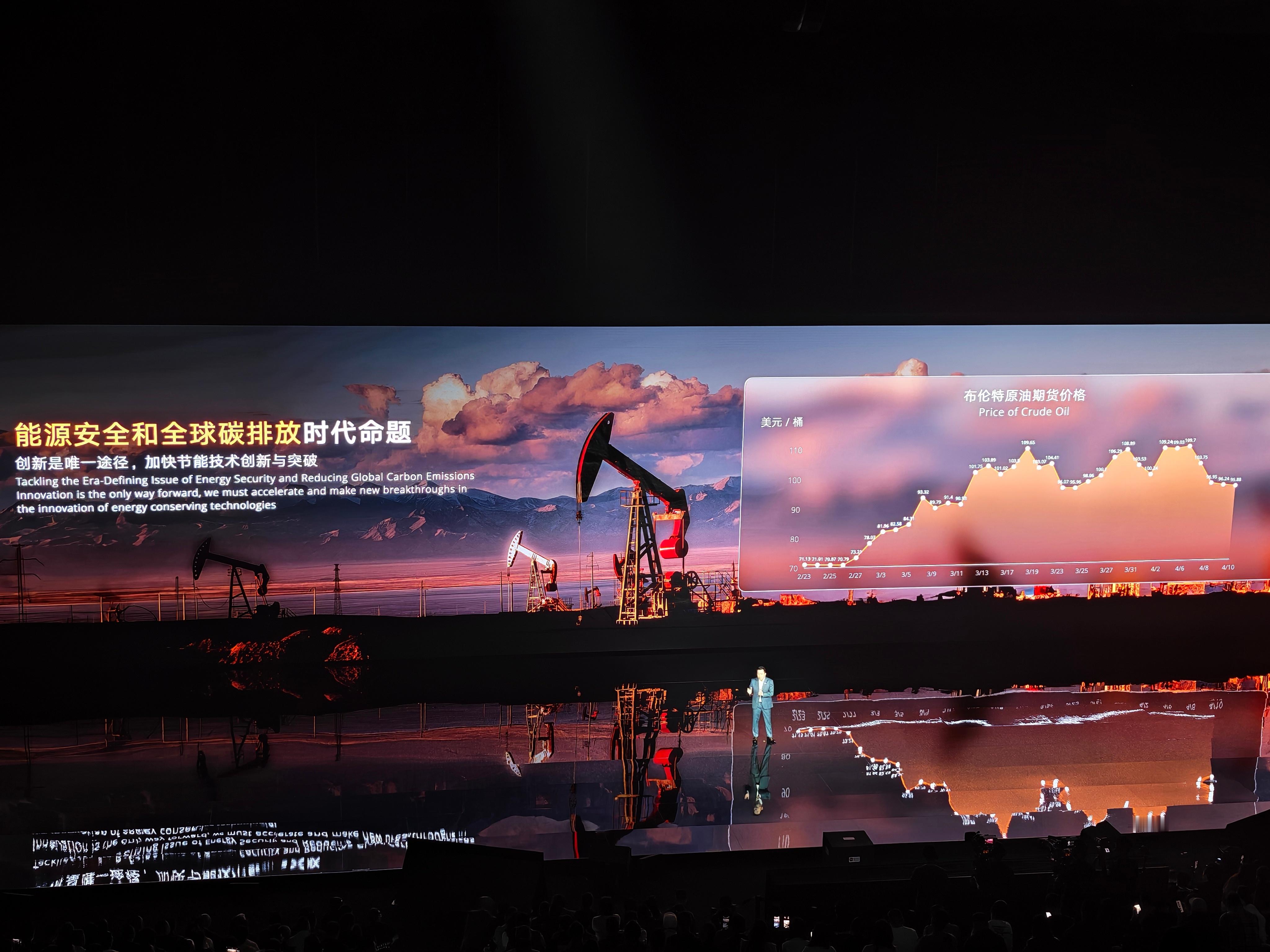 新能源得风刮起来之后，大家一直卷的都是混动技术，现在非增程混动也是老牌车企在玩，