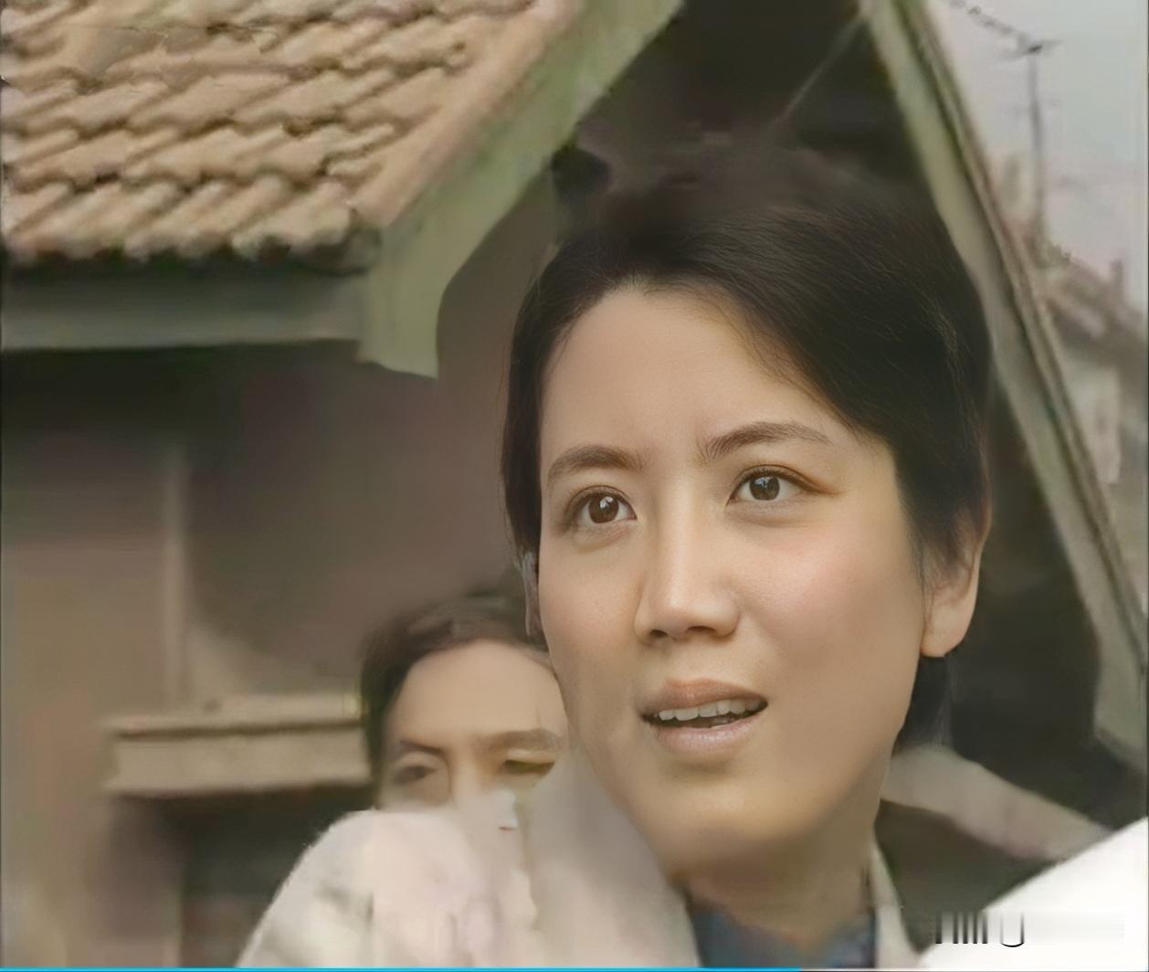 李仁堂 李秀明主演的电视剧《父亲》
女主角张华、张华母亲有李秀明饰演