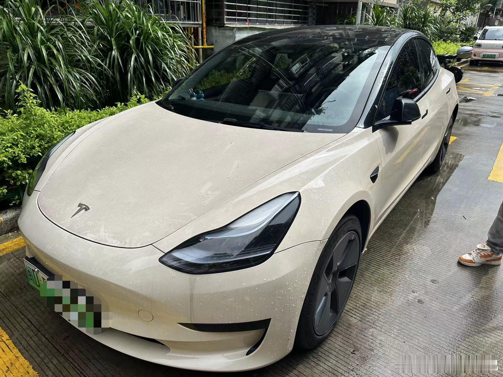 #于恒二手车库[超话]##厦门二手车##二手车# 23年特斯拉model3标续 
