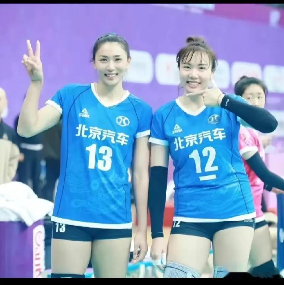 全锦赛江苏队上海队己跌出四强，天津队福建队基本进四强。今日对决：F组19.30分