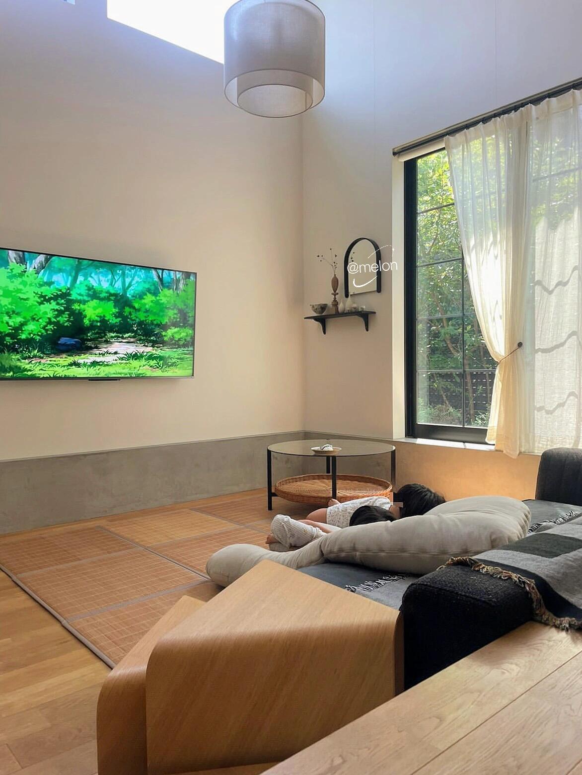 日本极低密度极高统一的🏠用极低的元素密度，去换取极高的统一性整体以浅木色、白色