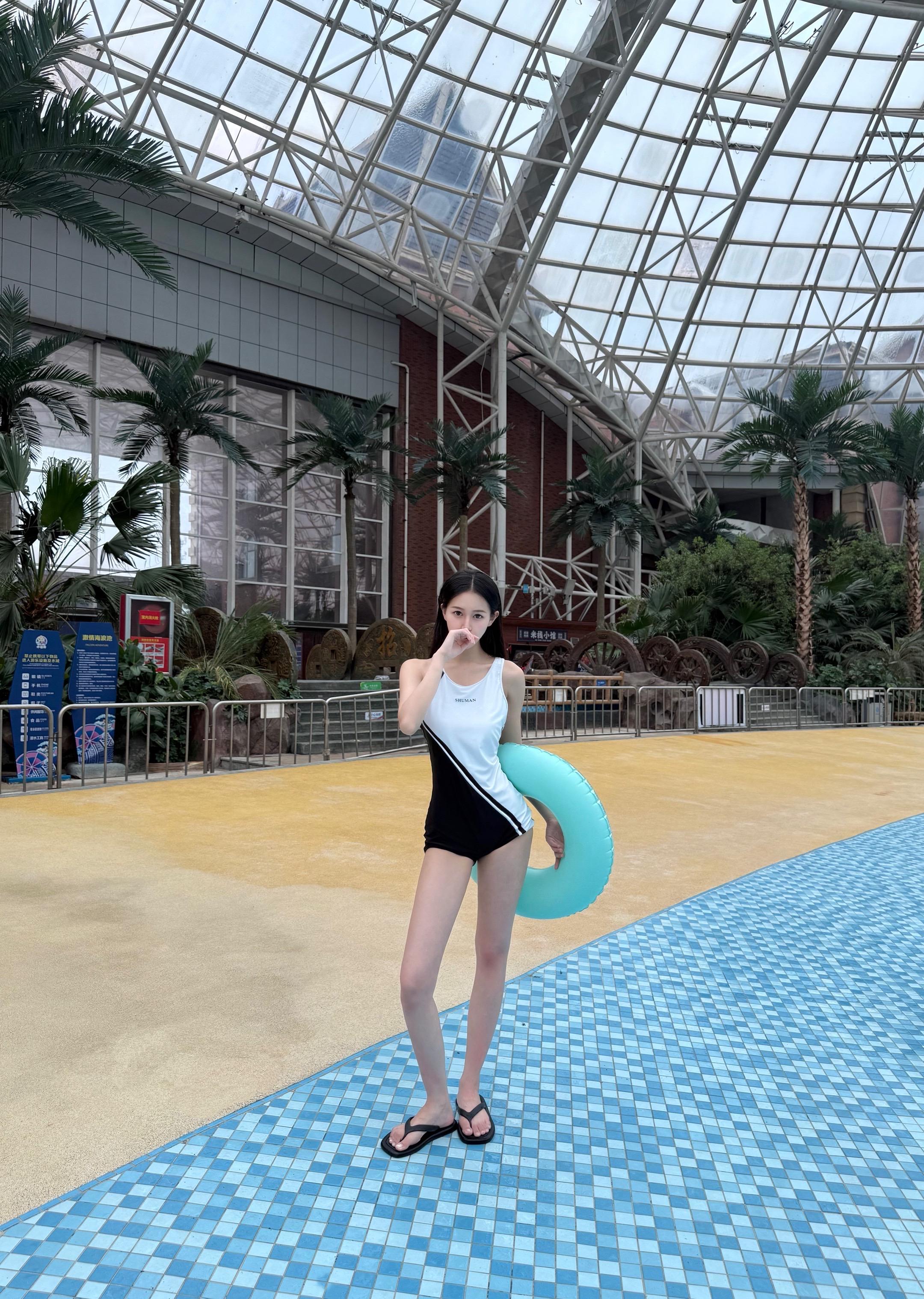 今年夏天我们也去玩水吧。