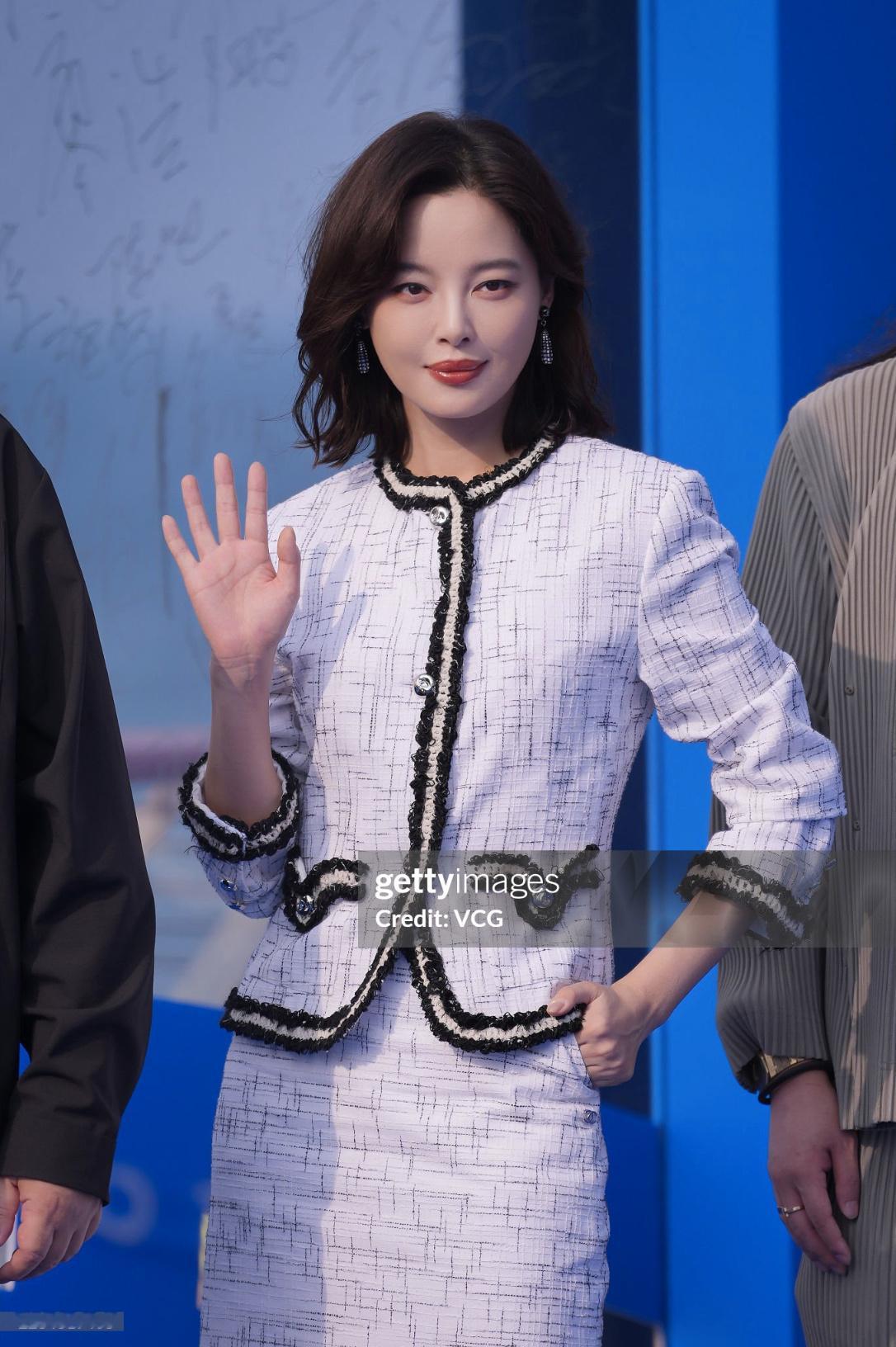 恭喜辛芷蕾获得了第18届“影响世界华人盛典”的殊荣，成为本届盛典唯一受表彰的演员