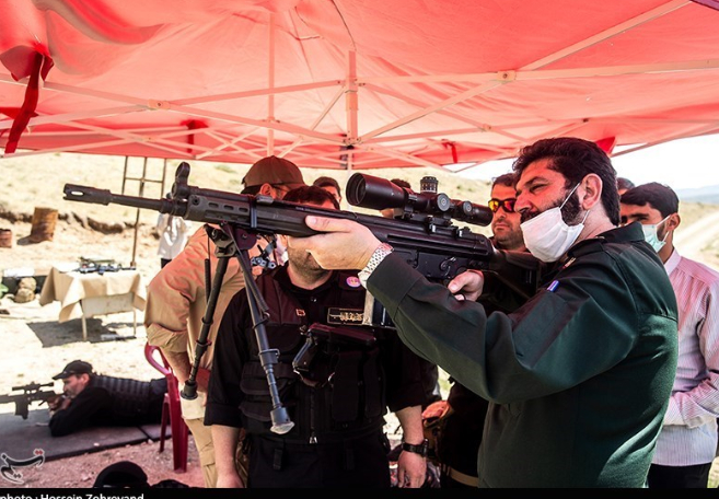 大批美军集结准备地面进攻，然而，伊朗民间一个迹象令白宫不安！财联社3月26日援引