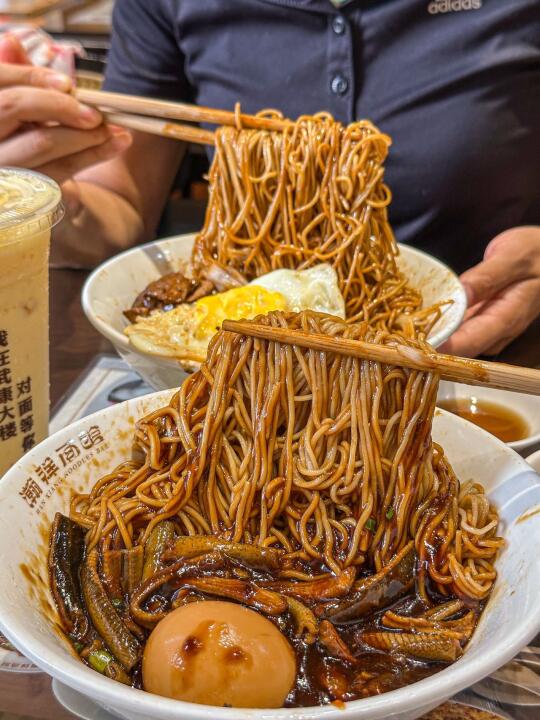 这家是我在上海吃到的最好吃的本帮面了
