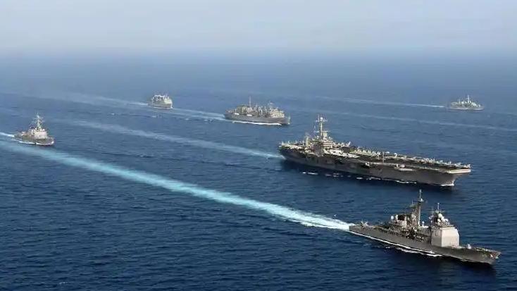美军三航母压境，伊朗反手发个“快艇截船”视频？看懂这波博弈！

美军罕见凑齐“三
