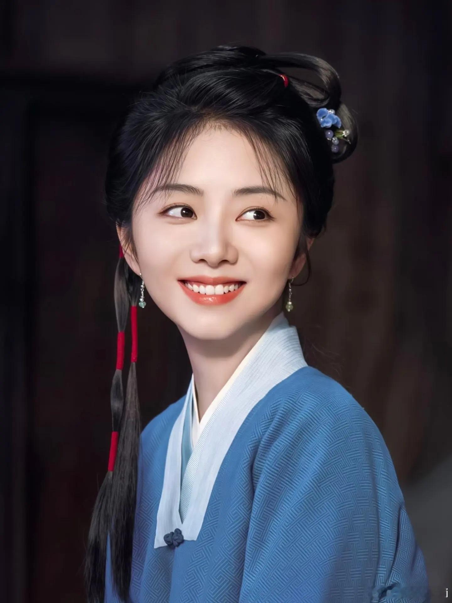 许兰香 退休返聘还成了法人兰香如故，许兰香能够成功脱除奴籍，其实早就在剧情里埋下