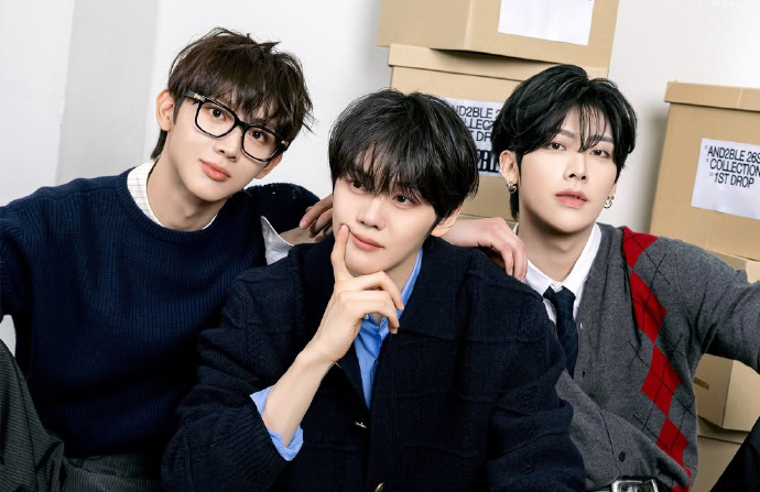 诡秘我接到你们想要的完颜团了🤲AND2BLE全员证件照来袭AND2BLE全员证