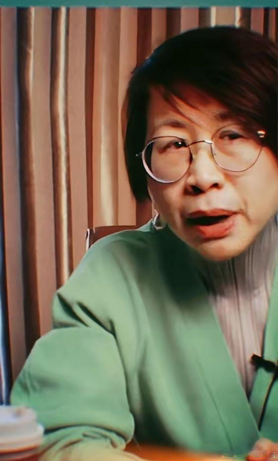 刷到北大赵宏教授的事儿挺有感触，以前总有人觉得西方的想法更先进，不少人跟着学，慢