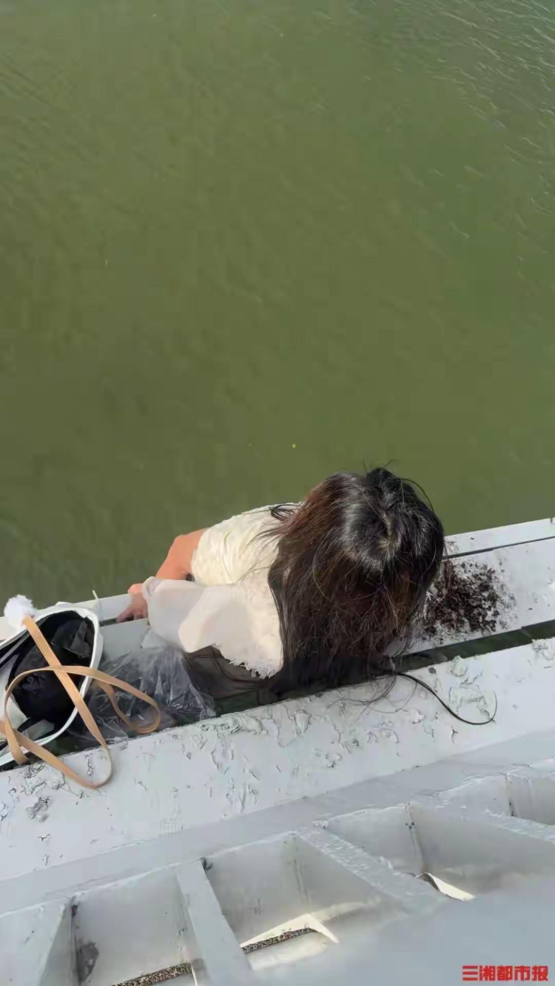 晚点过来，我在救人！少年最勇敢的作答，胜过万千面试答案
 
人生第一场职场面试，