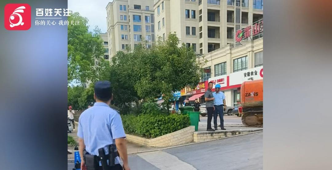 见过自私的，没见过这么缺德的！

       有人为了自家多占点空间，竟然敢在
