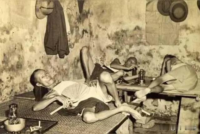 目前，大多数人不知道的是，世界上许多的国家都把吸毒定性为犯罪行为。
这里不仅包括