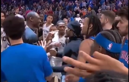 与雷霆比赛结束，文班亚马是马刺唯一赛后直接离场的！美媒：他是真不喜欢雷霆！球迷：