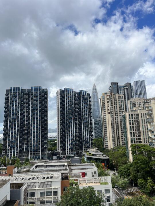 深圳科技园2000万内的4房，是不是迎来买入时
