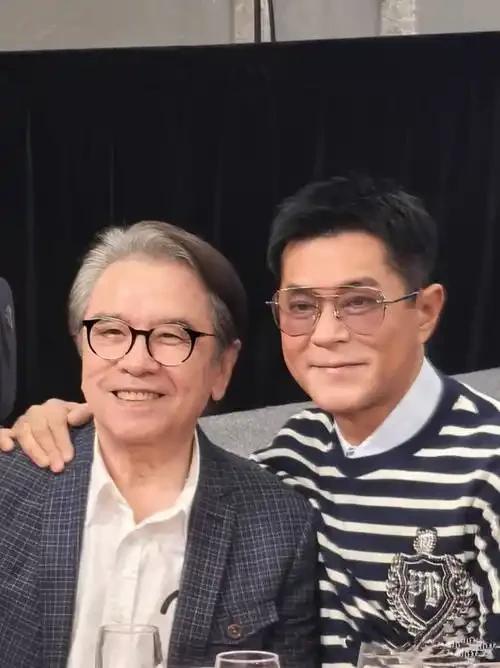 55岁古天乐生日会超热闹，大摆50桌宴请宾朋！虽未步入婚姻殿堂，却收获满满祝福，
