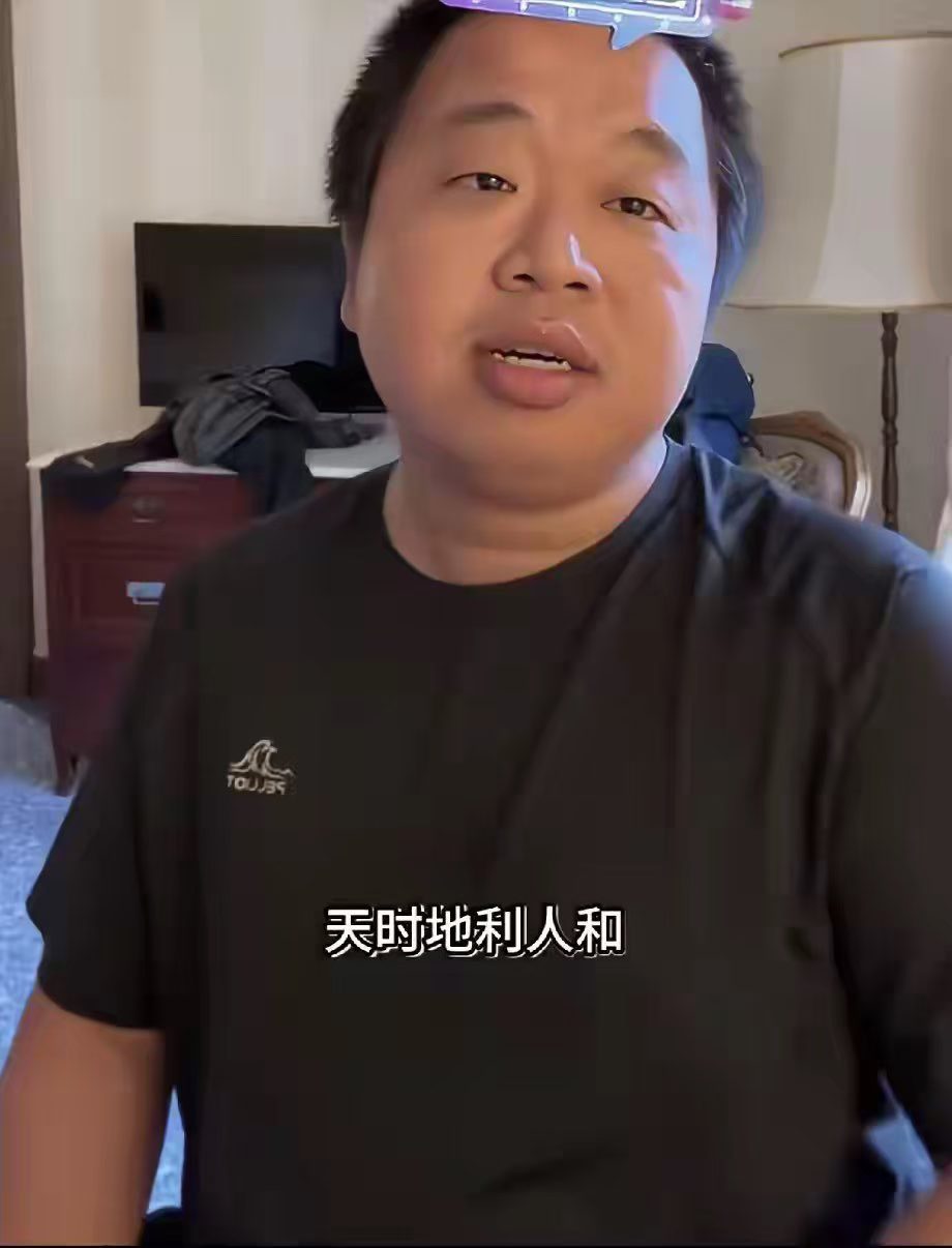 转发：现在蓝战非转做旅行博主后单条广告报价已经来到了150万。他自己说，如果全力