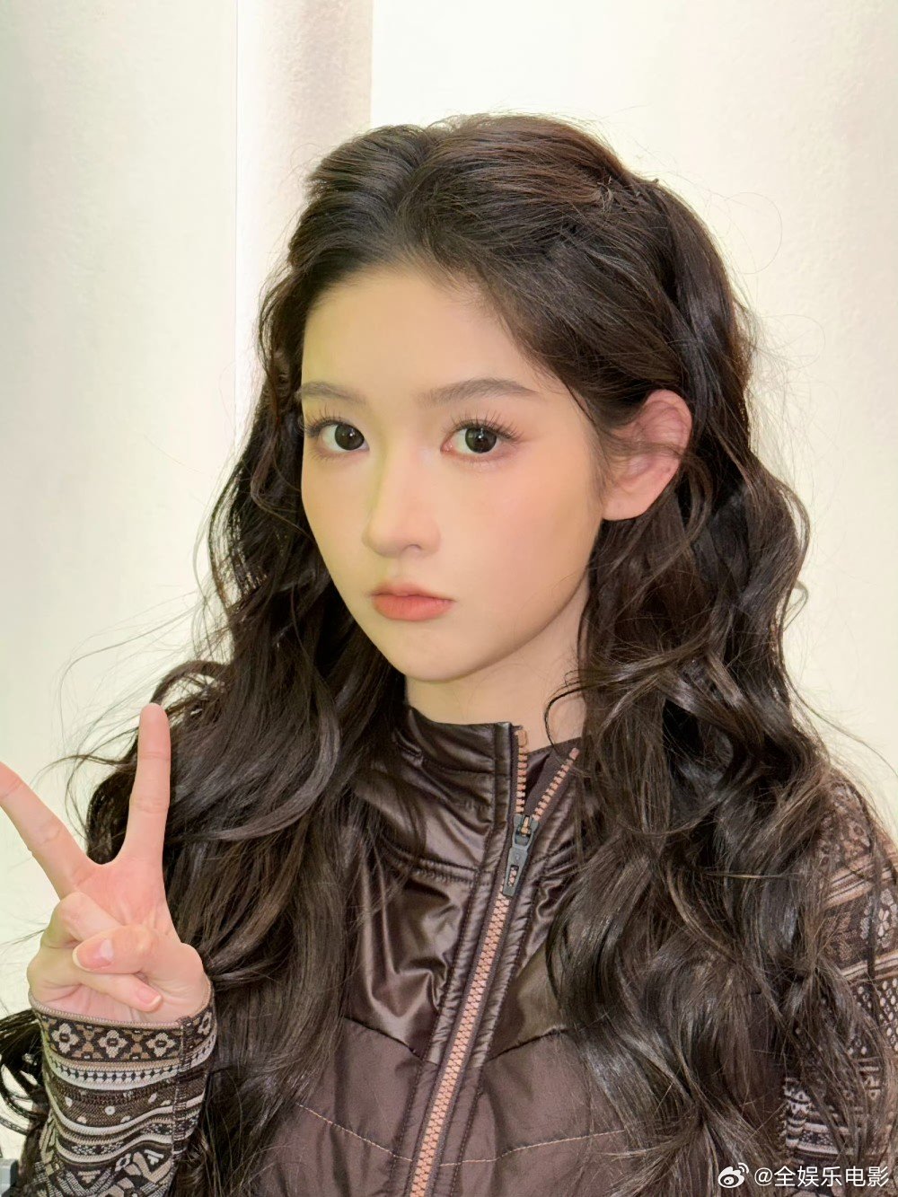 王玉雯动作指导李川老师 王玉雯顶着一张美女的脸天天搞抽象哈哈哈哈！ 