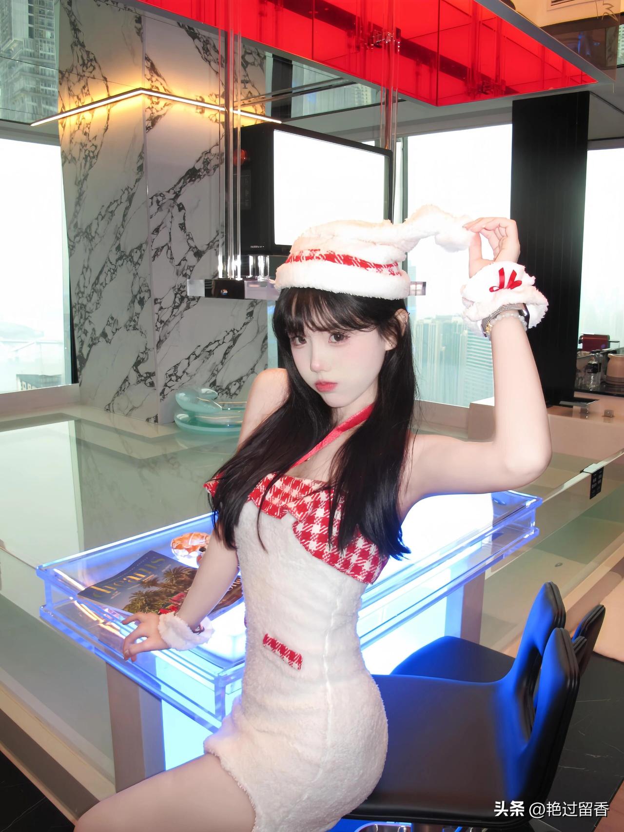 冬日暖阳下的可爱雪人造型，甜美可人！🌨️💕什么样的穿搭可以成为气质女神?