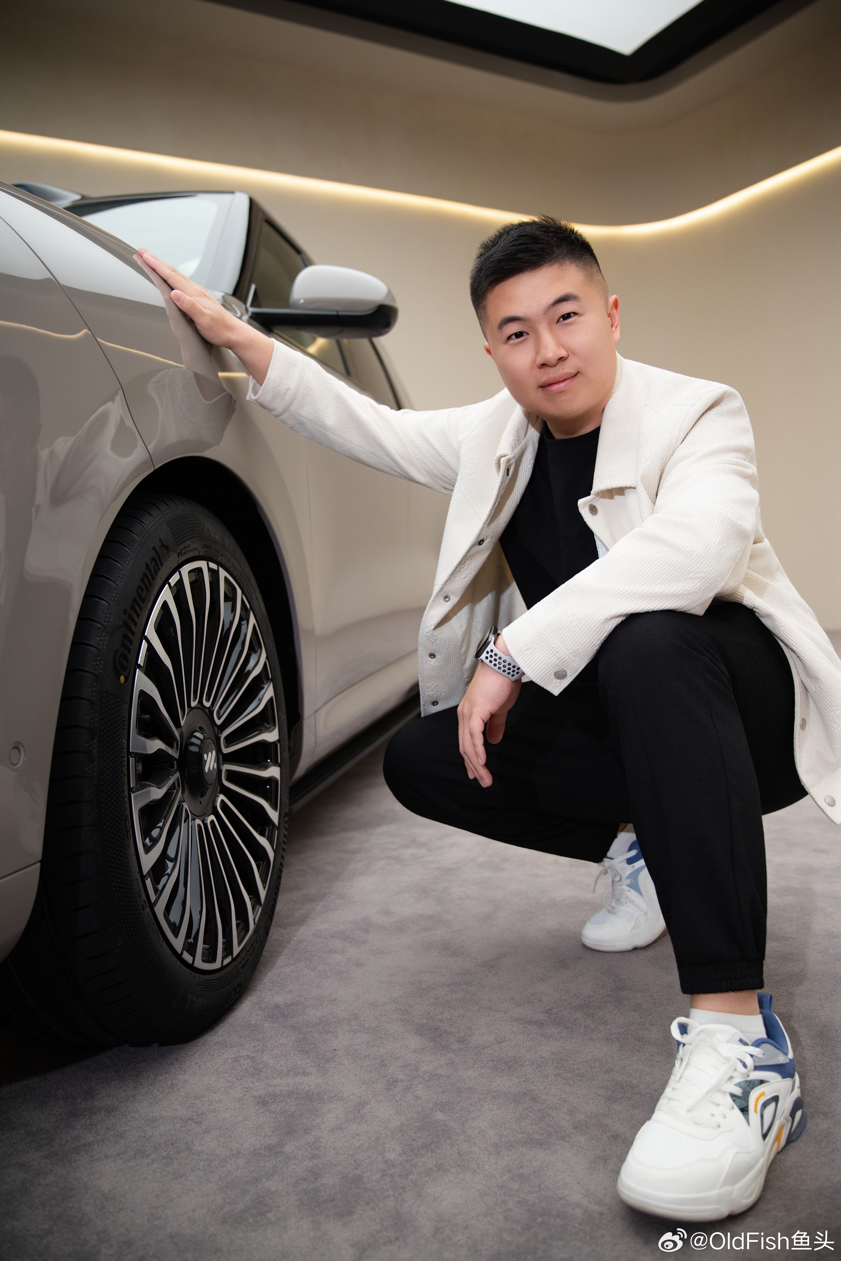 是车看起来上乘还是人看起来上乘智己LS8，又大又豪华智己ls8预售发布定档3月2